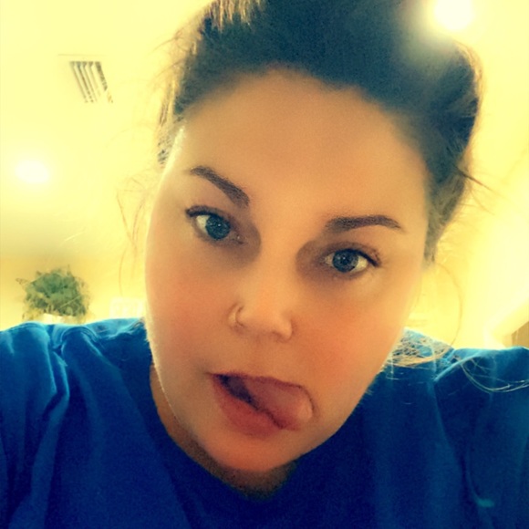 Meet your Posher, Arial - Picture 1 of 1